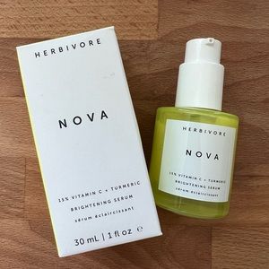 NIB Herbivore Nova 15% Vitamin C +Tumeric Brightening Serum 1 oz